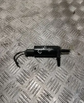 BMW X5 E70 Headlight washer pump 721779202