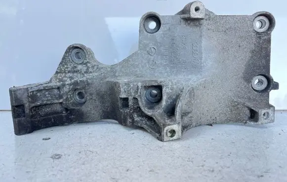 Volkswagen PASSAT B6 Generator/alternator bracket 03G903143A 30612