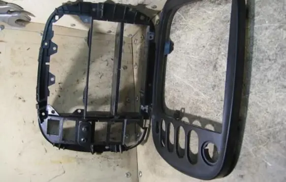 Volkswagen Sharan Radio/GPS head unit trim 95VWA045C00