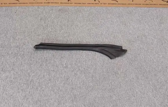 Audi A3 S3 8V Front door rubber seal 8V7831722