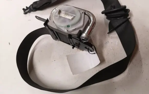 Opel Insignia A Front seatbelt 13303851 306981299P10