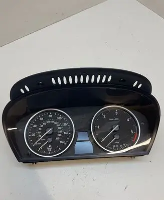 BMW 5 E60 E61 Speedometer (instrument cluster) 62119177262 110080213 84042043347