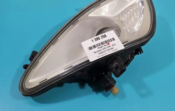 Mercedes-Benz S W221 Front fog light 0305074001 IMPRK1390258