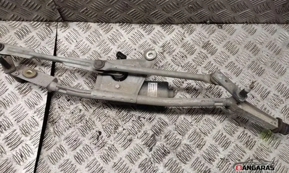 Volvo V70 Front wiper linkage and motor 404775