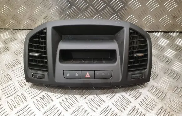 Dash center air vent grill