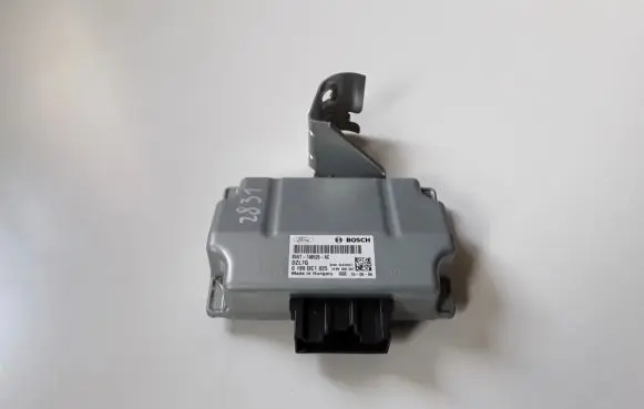 Ford Focus Voltage converter/converter module BV6T14B526AC