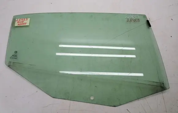 Alfa Romeo 147 Rear door window glass E243R000020