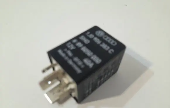 Volkswagen Polo III 6N 6N2 6NF Other relay 1J0906383C