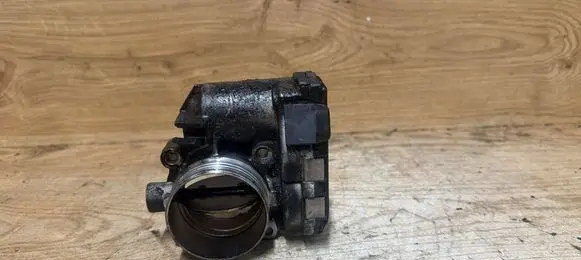 Volvo C70 Throttle valve 8692720
