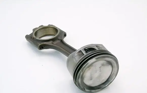 Volvo XC90 Piston with connecting rod 246003