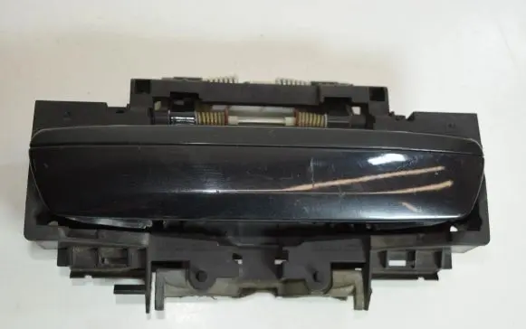 Audi A8 S8 D3 4E Rear door exterior handle 4E0839886