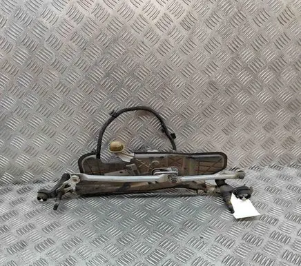 Peugeot 2008 II Front wiper linkage and motor W000097136 9824534680