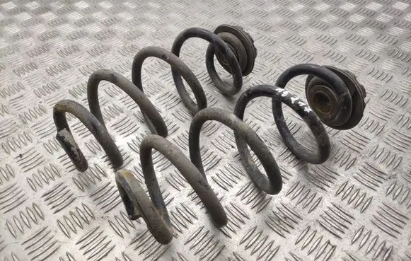 Nissan X-Trail T32 Rear coil spring