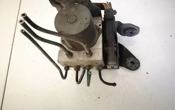 Renault Scenic II - Grand scenic II ABS Pump 8200038702