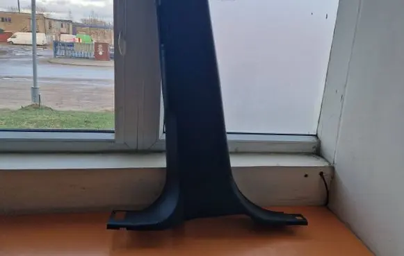 Land Rover Discovery Sport (B) pillar trim (bottom) FK72018B05A