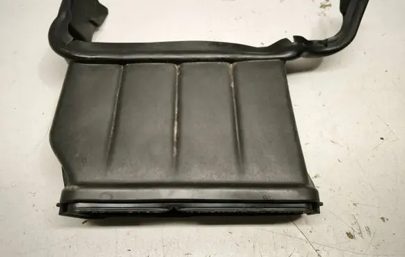 Porsche Cayenne (9Y0 9Y3) Air intake duct part 9Y0129510D