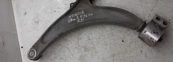 Opel Insignia A Front lower control arm/wishbone 0131221