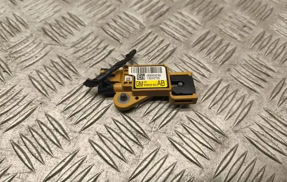Opel Signum Airbag deployment crash/impact sensor 13243705