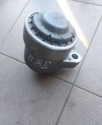 Ford Transit Custom Engine mount bracket