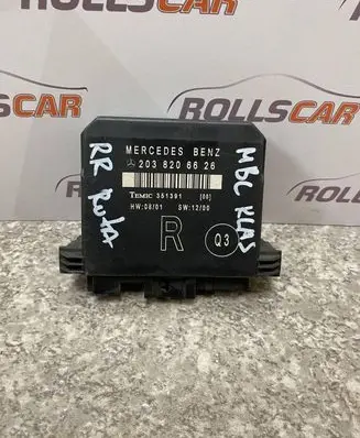 Mercedes-Benz C W203 Door control unit/module 2038206626 351391