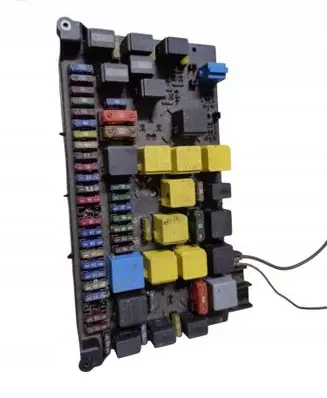 Mercedes-Benz ML W163 Fuse module A1635450005