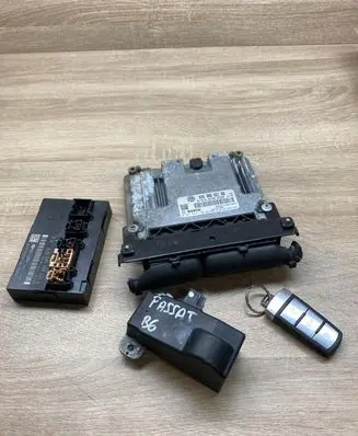 Volkswagen PASSAT B6 Engine ECU kit and lock set 03G906021RQ 3C0959433R 3C0905861G
