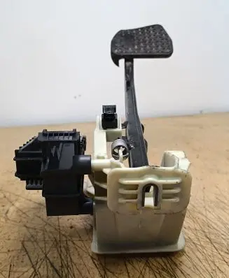 BMW 5 F10 F11 Brake pedal 9144254 9144