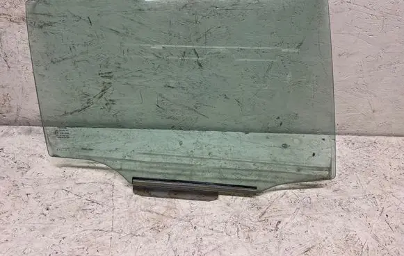 Toyota Yaris Rear side window 43R00048 DOT24M189AS2 34567890