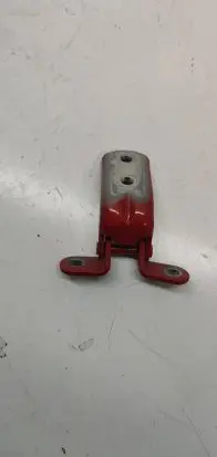 Hyundai Kona I Front door upper hinge