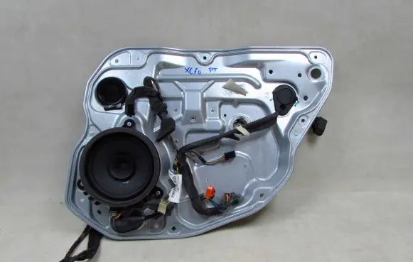 Volvo V70 Rear window lifting mechanism without motor 30661068 983042102 54765