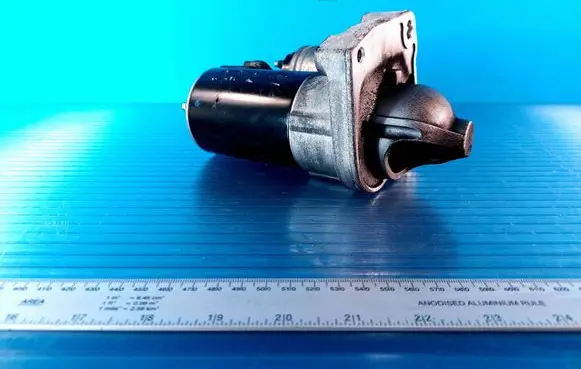Peugeot 208 Starter motor 9674077280