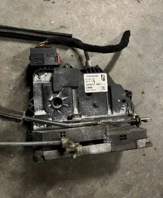 Citroen Jumper Front door lock 1346335080