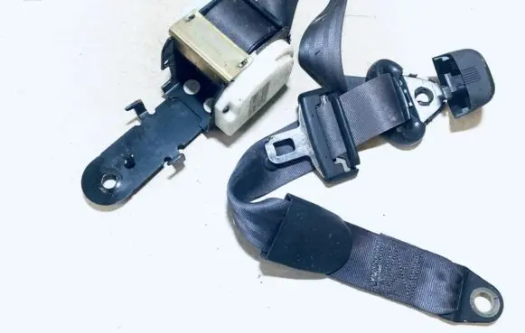 Chrysler 300M Front seatbelt 0sg62lazaf 1pg008501