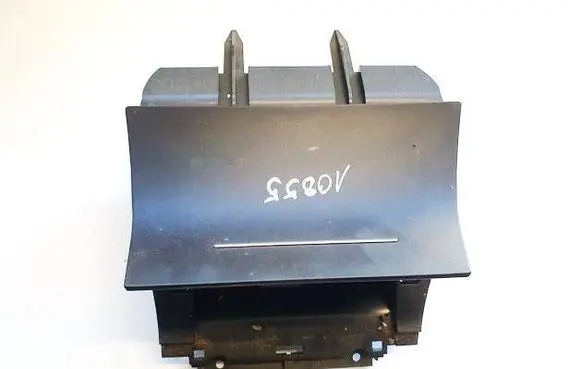 Skoda Octavia Mk2 (1Z) Car ashtray 1Z1863077A