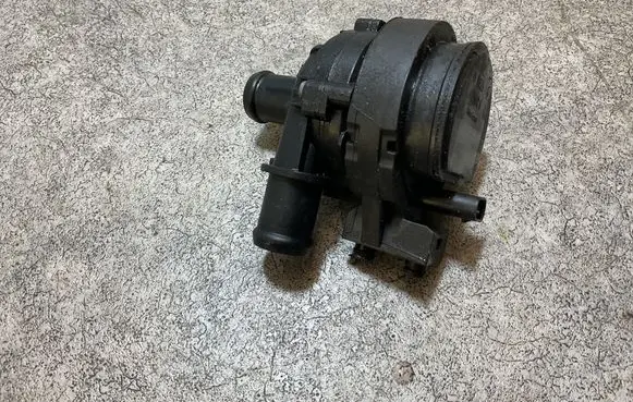 Skoda Octavia Mk4 Electric auxiliary coolant/water pump 2Q0965567A 0392023420