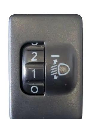 Toyota Yaris Headlight level height control switch 841520D030