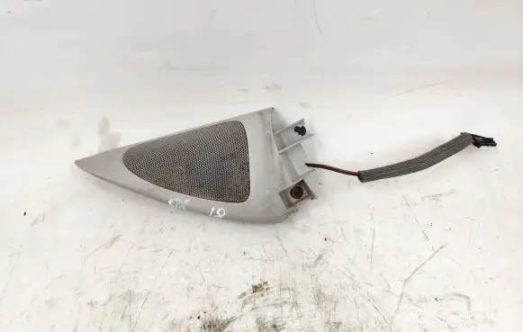 Volkswagen Polo III 6N 6N2 6NF Front door high frequency speaker 6N0837986B