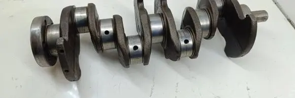 Volkswagen PASSAT B6 Crankshaft 803CBF 185545 240309