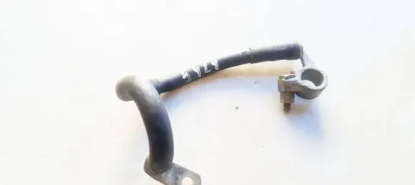 Skoda Octavia Mk2 (1Z) Positive cable (battery)