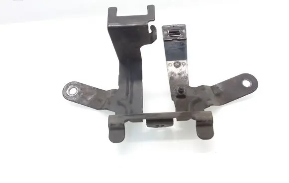 Audi A8 S8 D4 4H Front bumper mounting bracket 4H0853993A