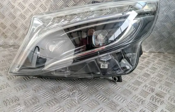 Mercedes-Benz Vito Viano W447 Headlight/headlamp A4479061801