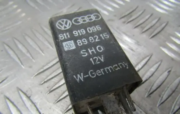 Audi 80 90 B2 Other relay 811919096 898215