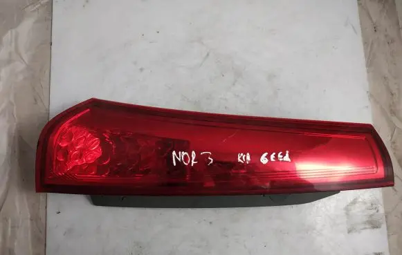 KIA Ceed Rear/tail lights 924031H3