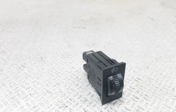 Toyota Avensis T250 Headlight level height control switch 8415205050