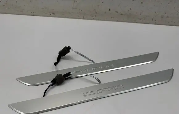 Cupra Leon Front sill trim cover 5FA947417E