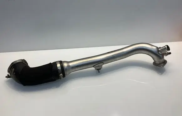 Intercooler hose/pipe