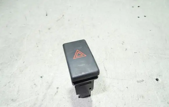 Toyota Avensis T250 Hazard light switch 157963