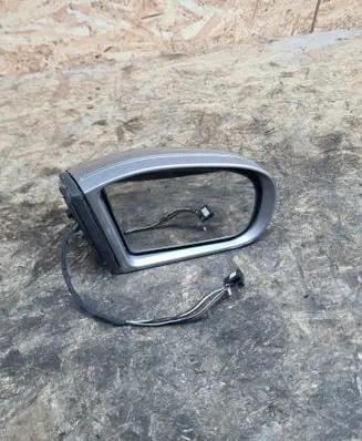 Mercedes-Benz C W203 Front door electric wing mirror 413133418