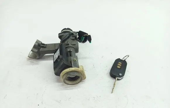 Chevrolet Captiva Ignition lock 96673458