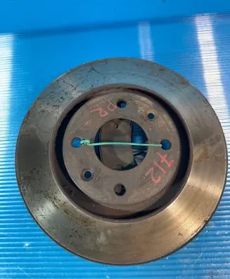 Peugeot 208 Front brake disc
